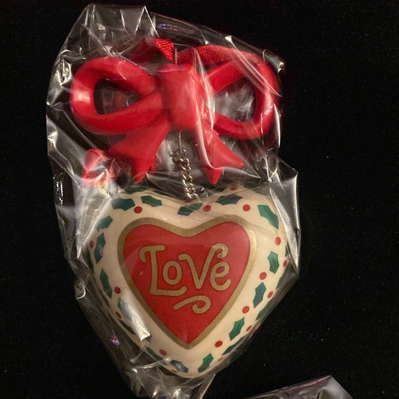 🎄Our Christmas together 2001 Hallmark box ornaments NIB 🎄 - Picture 7 of 13